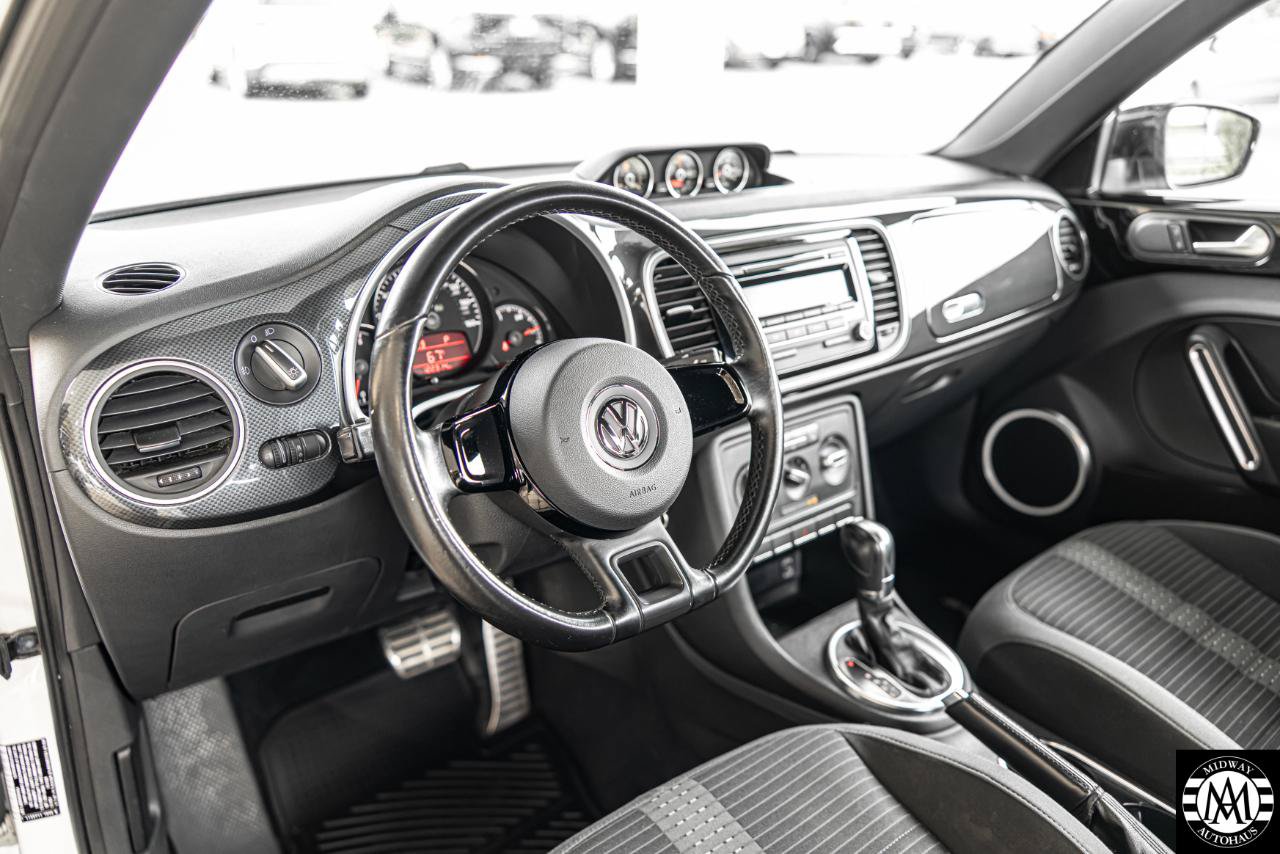 Used 2012 Volkswagen Beetle 2.0T FWD image 15