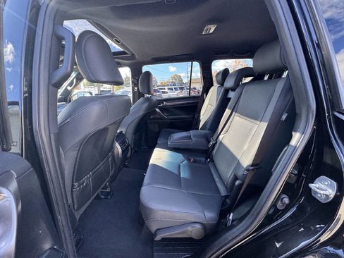 Used 2022 Lexus GX 460 image 31