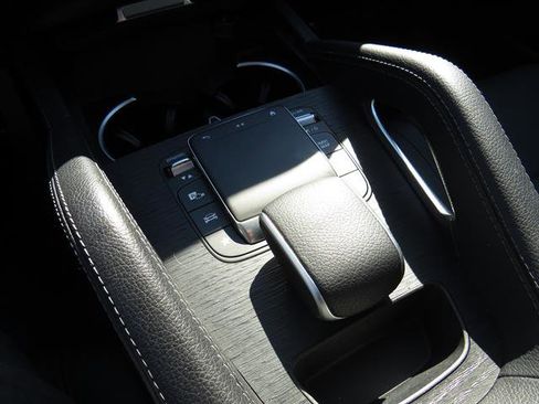 Used 2023 Mercedes-Benz GLE 450 4MATIC image 17