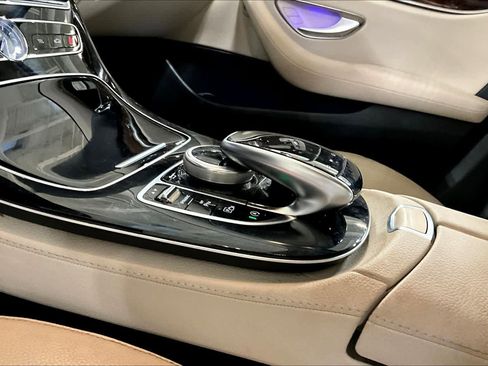 Used 2018 Mercedes-Benz E 300 image 12