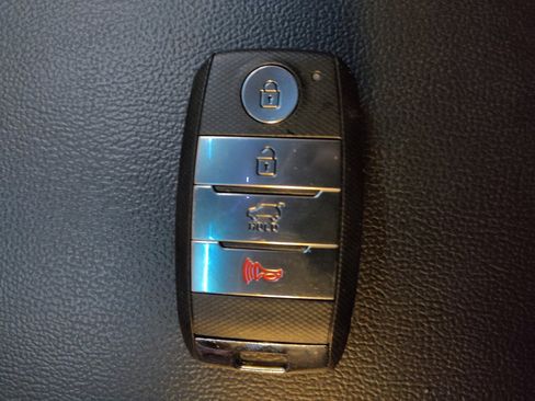 Used 2020 Kia Sorento EX AWD/4WD image 32
