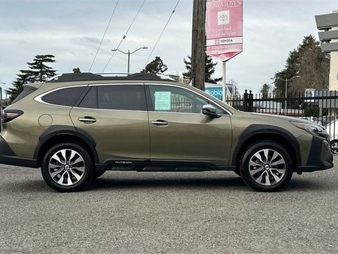 Used 2023 Subaru Outback Touring image 3