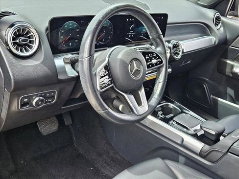 Used 2022 Mercedes-Benz GLB 250 image 7
