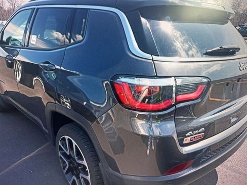 Used 2018 Jeep Compass Limited w/ Navigation Group image 3