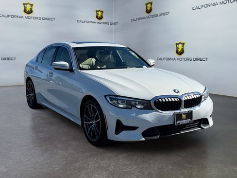 Used 2019 BMW 330i Sedan w/ Driving Assistance Package image 7