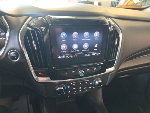 Used 2021 Chevrolet Traverse LT w/ LPO, Floor Liner Package AWD/4WD image 28
