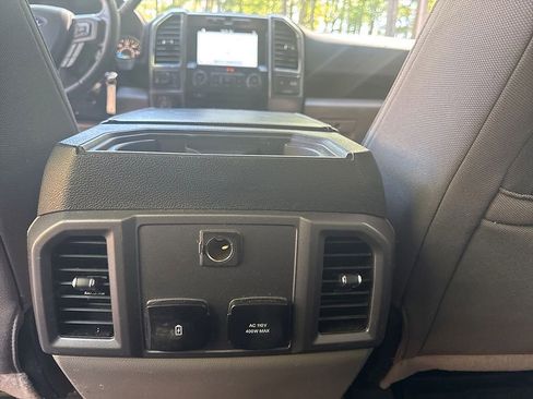 Used 2017 Ford F150 XLT w/ Equipment Group 302A Luxury AWD/4WD image 22