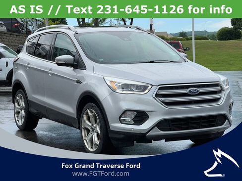 Used 2017 Ford Escape Titanium w/ Equipment Group 301A AWD/4WD image 37