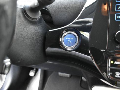 Used 2016 Toyota Prius Four Touring w/ Premium Convenience Package FWD image 40