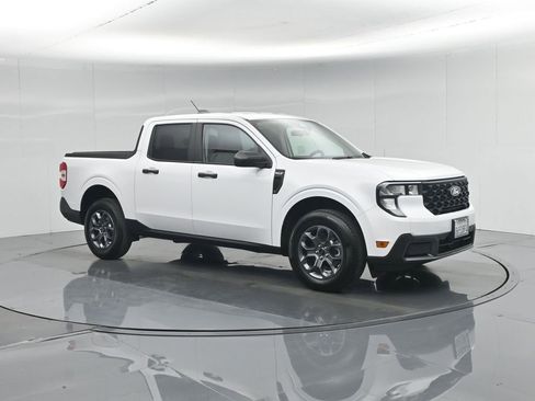 Certified 2025 Ford Maverick XLT w/ 4K Tow Package AWD/4WD image 25