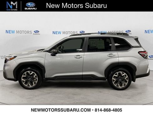 Certified 2025 Subaru Forester Premium image 2