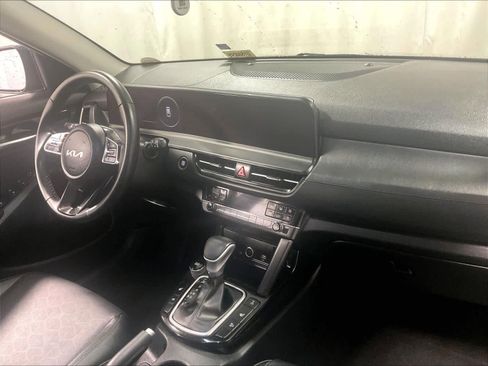 Used 2024 Kia Seltos EX image 14