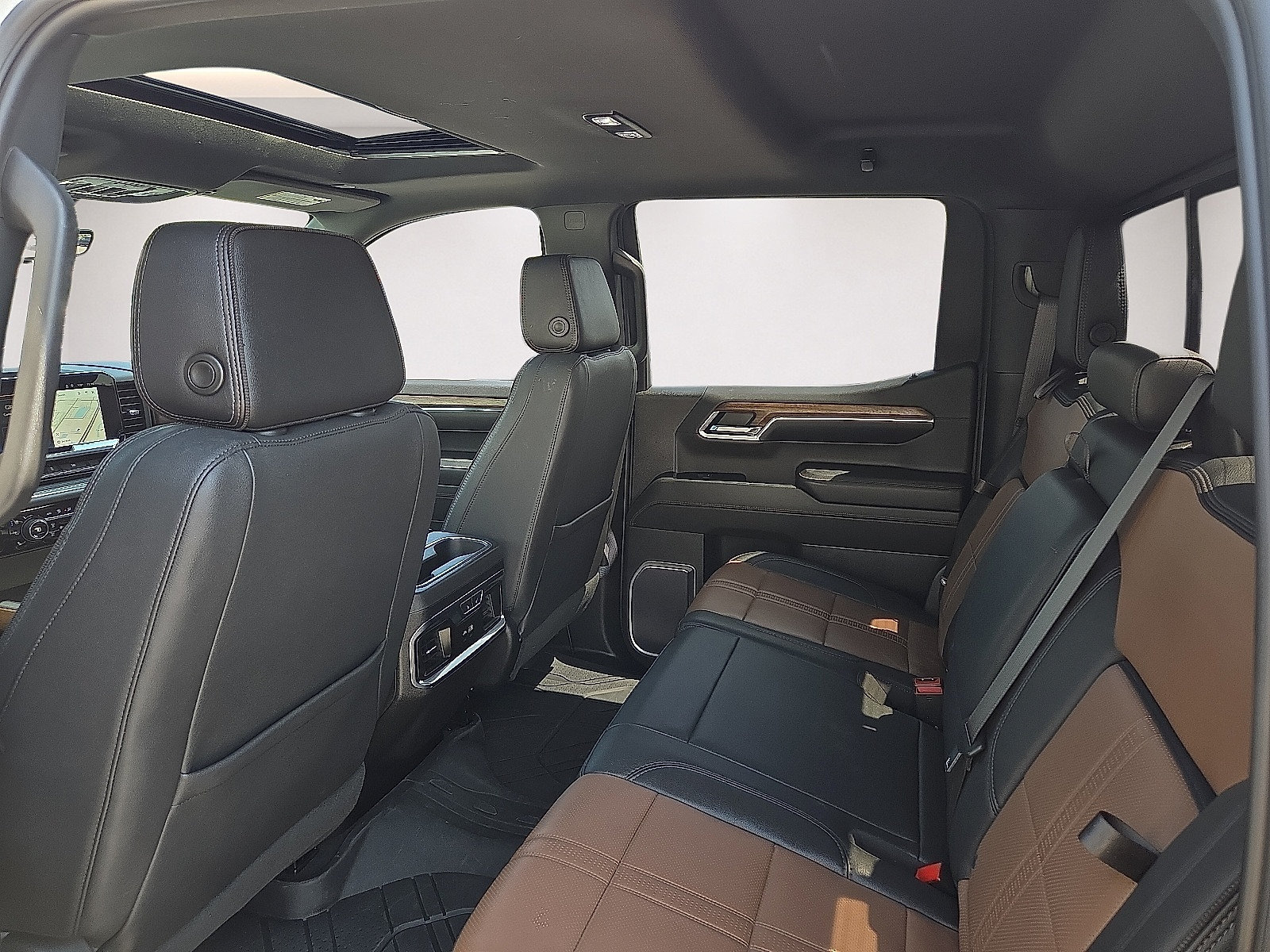 Used 2023 Chevrolet Silverado 1500 High Country w/ High Country Premium Package AWD/4WD image 20
