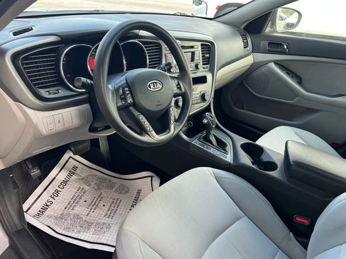 Used 2012 Kia Optima LX w/ Convenience Pkg FWD image 12