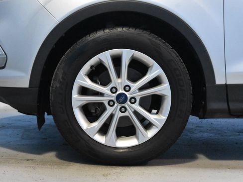 Used 2017 Ford Escape SE FWD image 25
