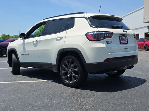 Used 2021 Jeep Compass Latitude w/ Driver Assistance Group FWD image 10