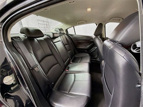Used 2017 MAZDA MAZDA3 Touring image 27