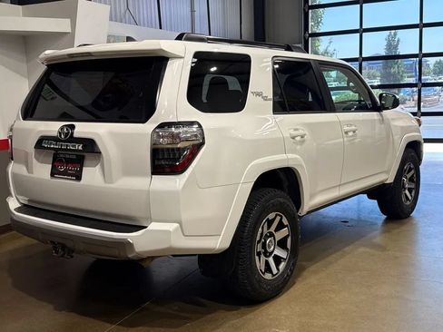 Used 2019 Toyota 4Runner TRD Off-Road AWD/4WD image 59