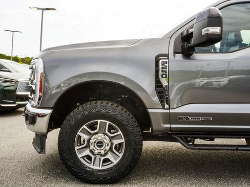 Used 2024 Ford F250 Lariat AWD/4WD image 10