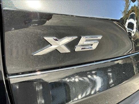 Certified 2024 BMW X5 xDrive50e w/ Premium Package image 30