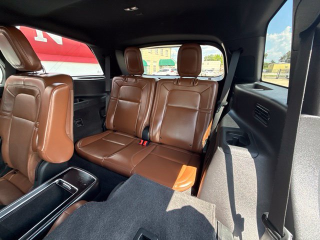 Used 2021 Lincoln Aviator Reserve w/ Equipment Group 202A AWD/4WD image 16