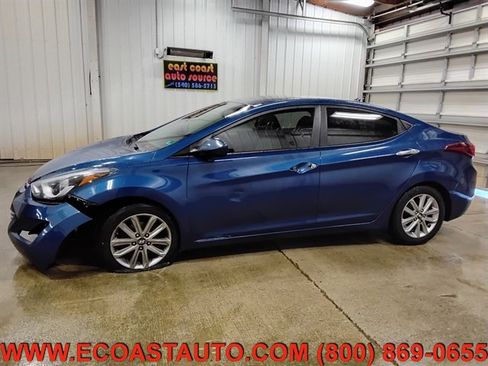 Used 2016 Hyundai Elantra SE w/ Option Group 02 image 2
