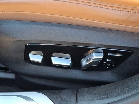 Used 2022 BMW 750i xDrive w/ Luxury Rear Seating Package AWD/4WD image 28
