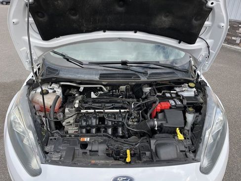 Used 2018 Ford Fiesta SE image 27