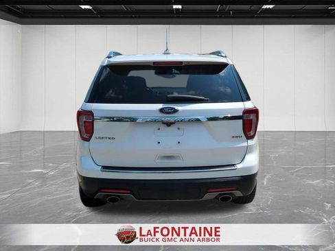 Used 2018 Ford Explorer Limited w/ Equipment Group 301A AWD/4WD image 13