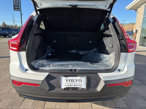 New 2026 Volvo XC40 B5 Plus w/ Protection Package Premier image 8