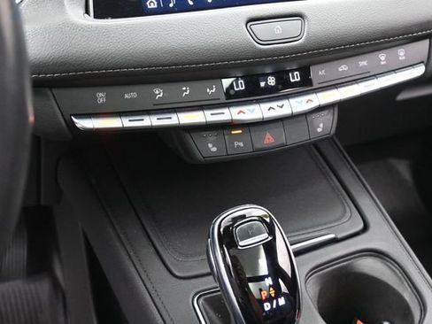 Used 2023 Cadillac XT4 Luxury w/ Cold Weather Package FWD image 14