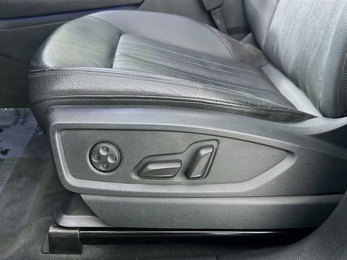 Used 2019 Audi Q5 2.0T Premium Plus w/ Premium Plus Package image 18