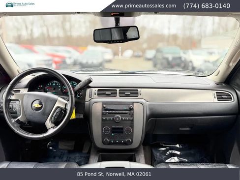 Used 2011 Chevrolet Tahoe LT w/ Luxury Package AWD/4WD image 22