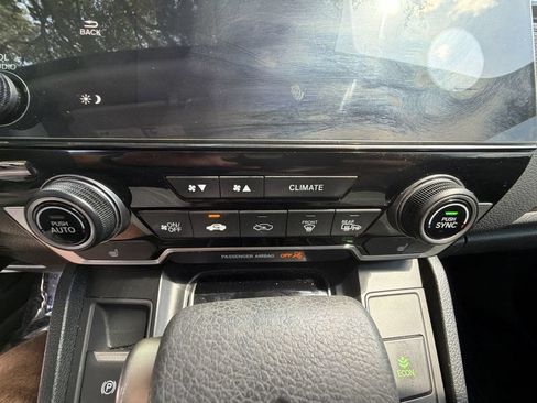 Used 2017 Honda CR-V EX image 19