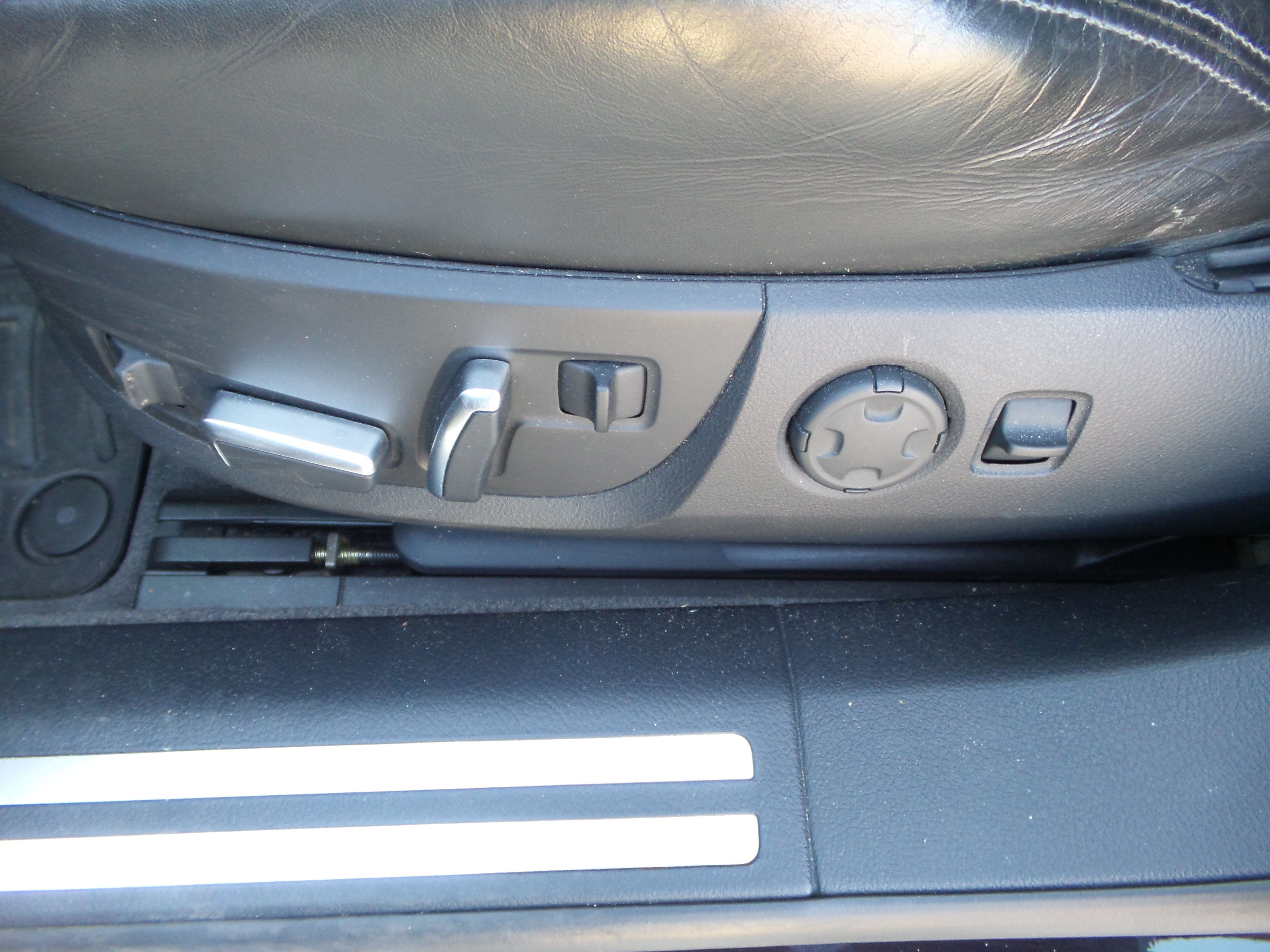 Used 2009 Audi S8 AWD/4WD image 69