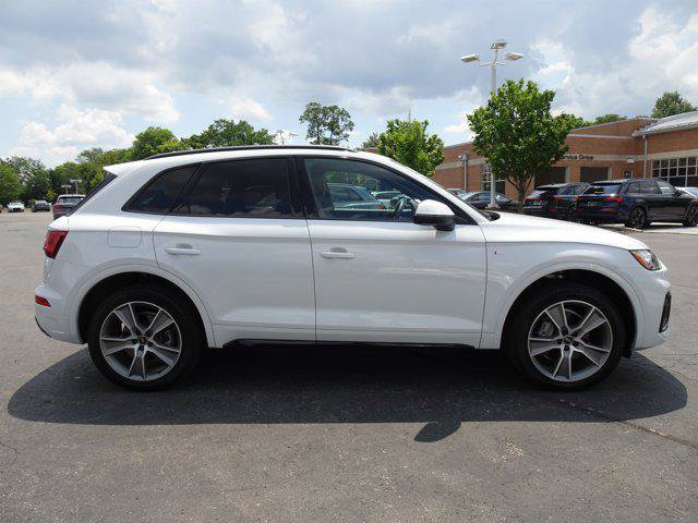 Certified 2025 Audi Q5 2.0T Premium AWD/4WD image 6