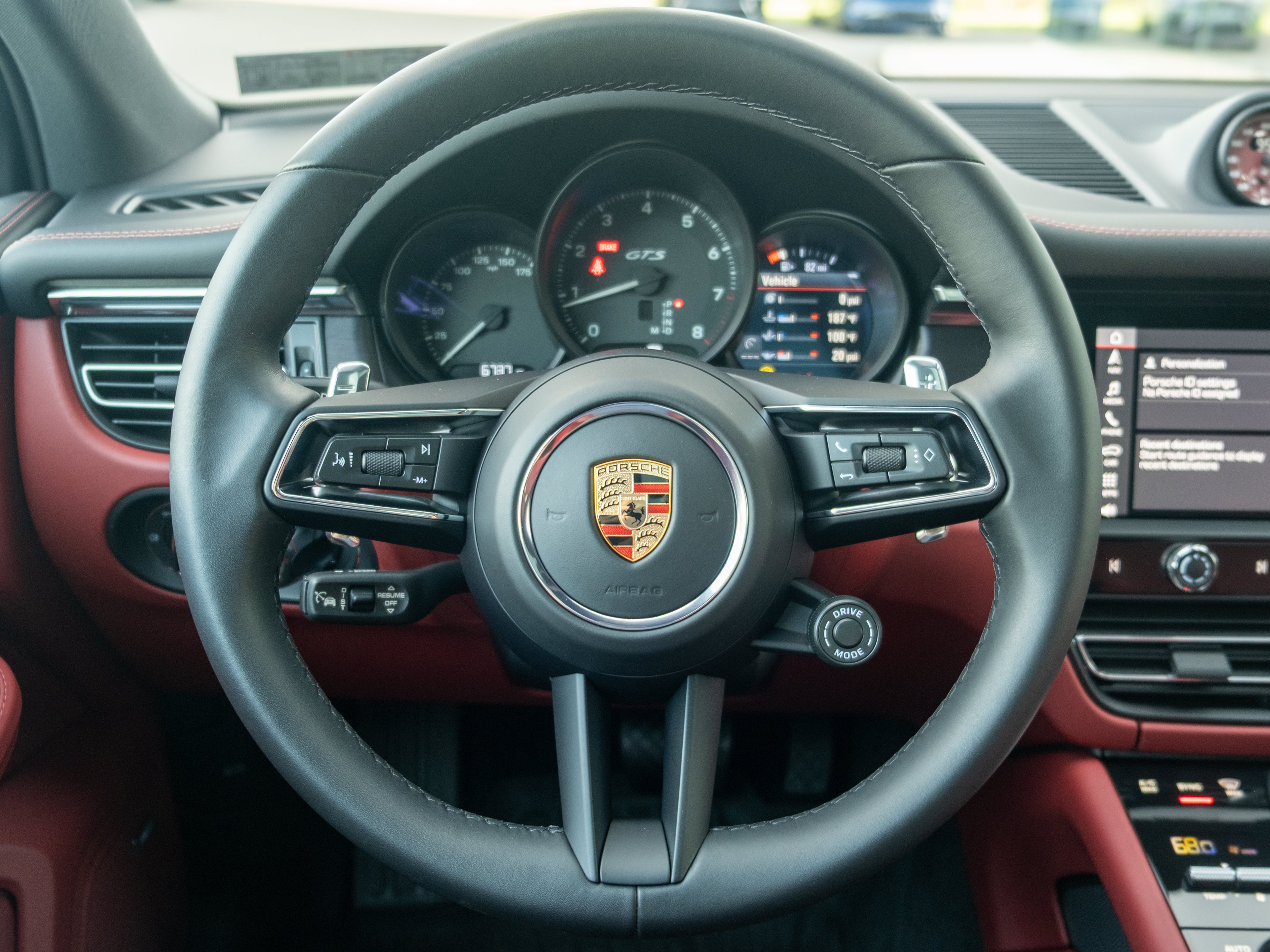 Certified 2026 Porsche Macan GTS AWD/4WD image 26