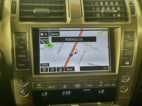 Used 2016 Lexus GX 460 w/ Premium Package AWD/4WD image 22
