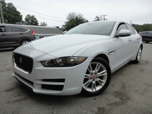 Used 2018 Jaguar XE Premium AWD/4WD image 1