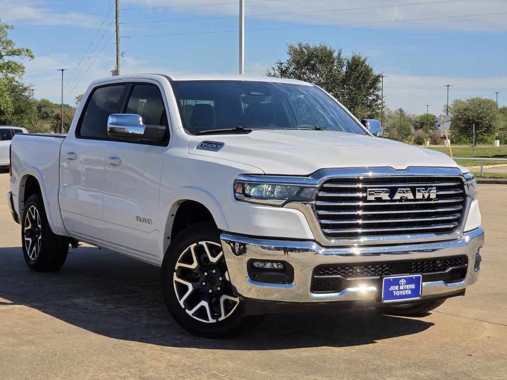 Used 2026 RAM 1500 Laramie AWD/4WD image 2