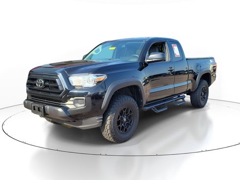 Used 2021 Toyota Tacoma SR w/ SX Package AWD/4WD image 2