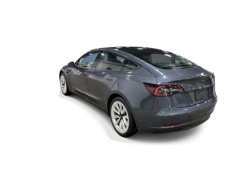 Certified 2023 Tesla Model 3 Standard Range RWD image 4