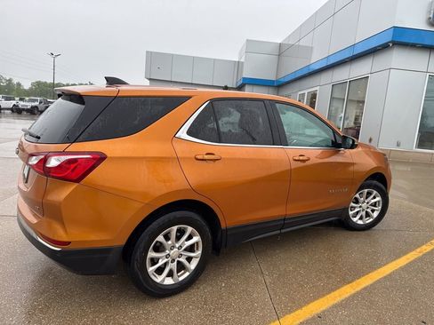 Used 2018 Chevrolet Equinox LT FWD image 4
