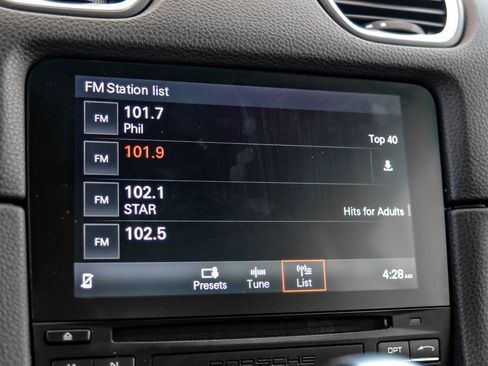 Used 2021 Porsche 718 Cayman w/ Premium Package RWD image 34