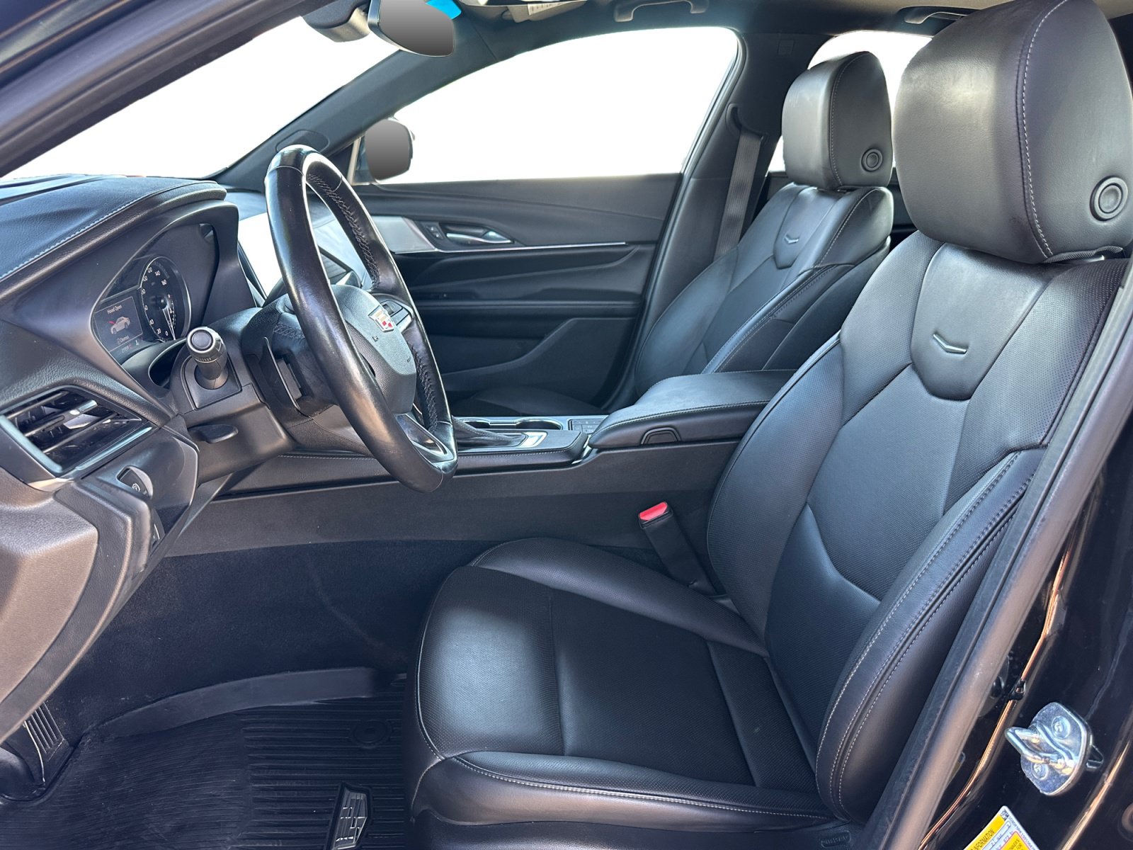 Used 2025 Cadillac CT4 Premium Luxury AWD/4WD image 9