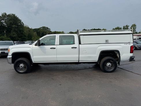 Used 2015 GMC Sierra 2500 4x4 Crew Cab image 2