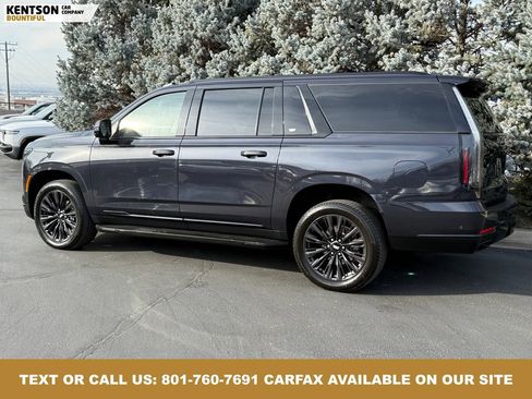 Used 2025 Cadillac Escalade ESV Sport w/ LPO, ONYX Package image 5