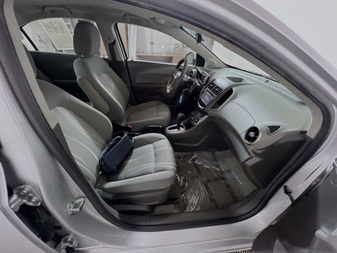 Used 2016 Chevrolet Sonic LT image 30