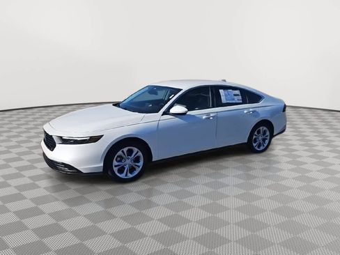 New 2025 Honda Accord LX image 4