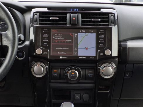 Used 2022 Toyota 4Runner TRD Off-Road Premium w/ Moonroof Package AWD/4WD image 21
